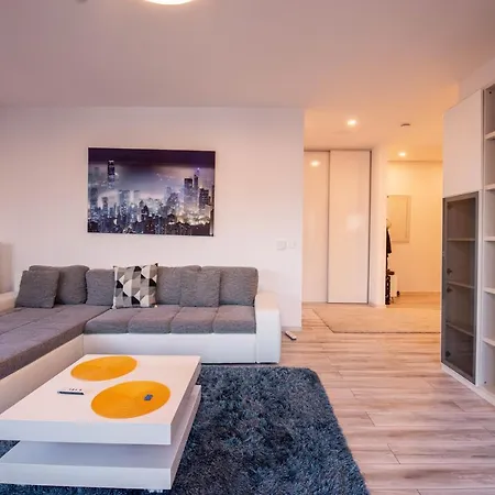 Апартаменти Luxury Westpark 2 Presidentialsuite With View W4 *